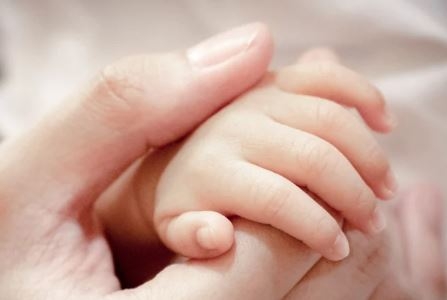 Rappresentazione visiva dell'articolo: Come garantire un prospero futuro finanziario a tuo figlio.
Quando nasce un bambino